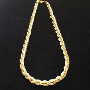 Trifari necklace *vintage*
